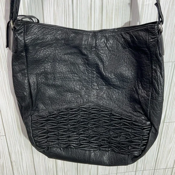 Day & Mood Black Leather Isa Hobo Crossbody - Picture 2 of 8